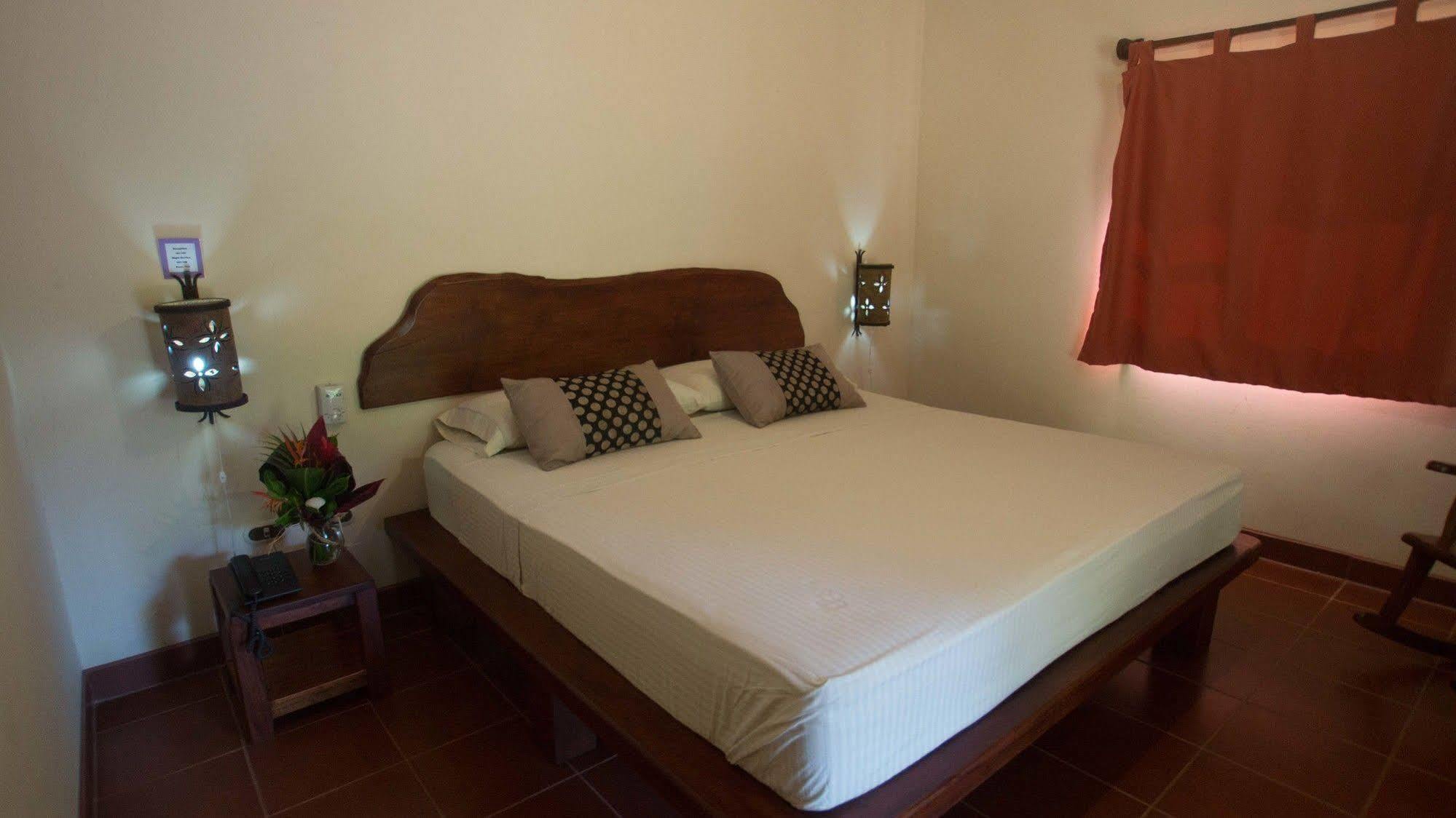 Aparthotel Mamma E Papa Ojochal Esterno foto